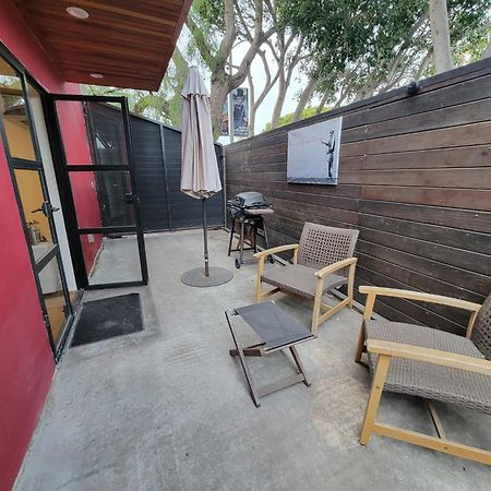 Venice Beach Studio With Large Private Patio Steps To The Beach لوس أنجلوس المظهر الخارجي الصورة