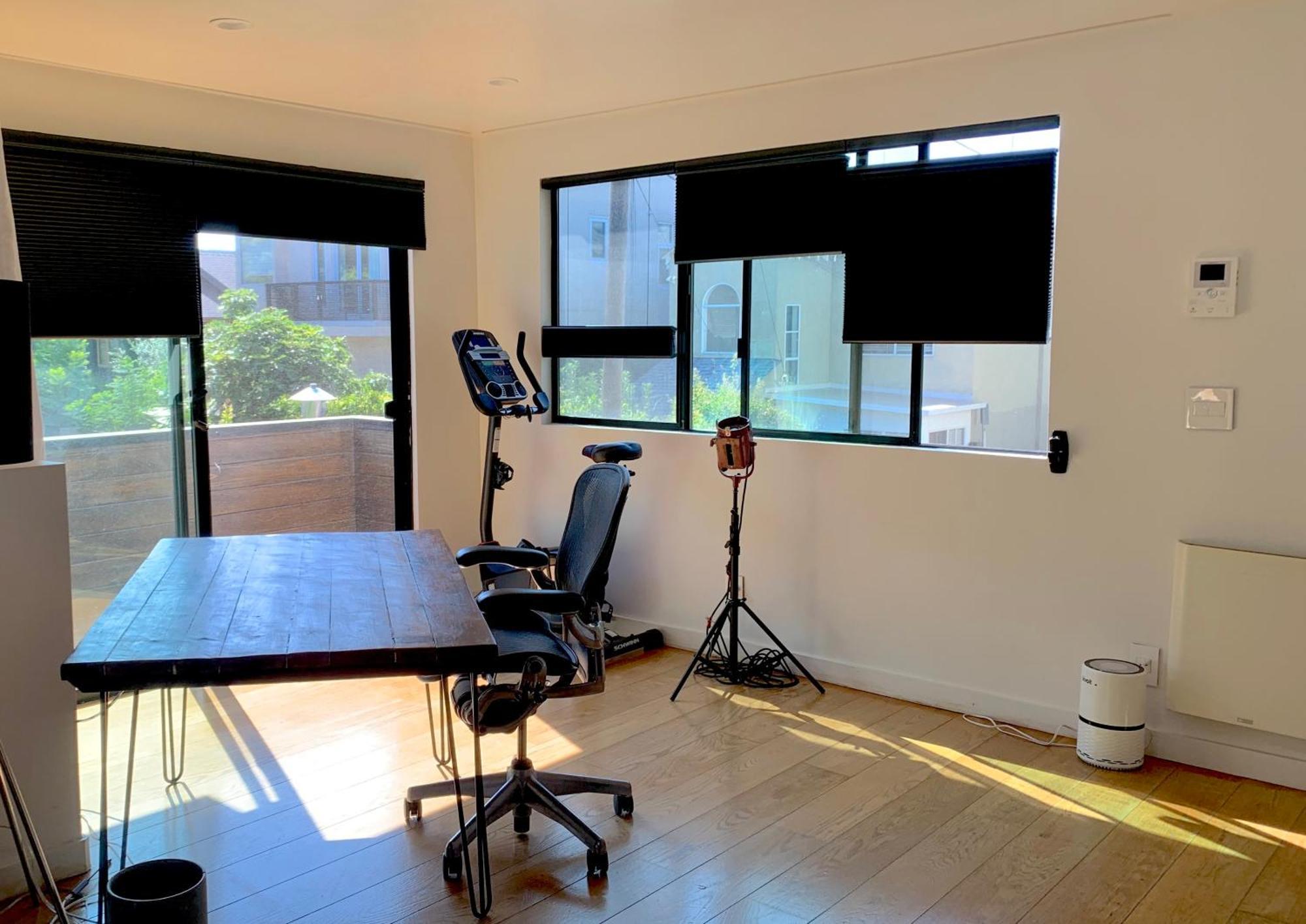 Venice Beach Studio With Large Private Patio Steps To The Beach لوس أنجلوس المظهر الخارجي الصورة