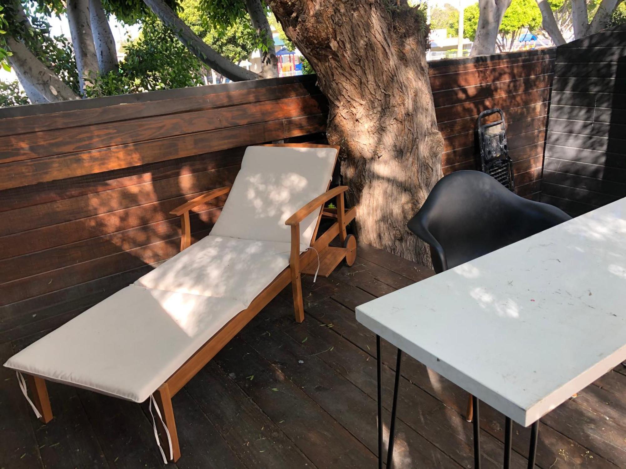 Venice Beach Studio With Large Private Patio Steps To The Beach لوس أنجلوس المظهر الخارجي الصورة